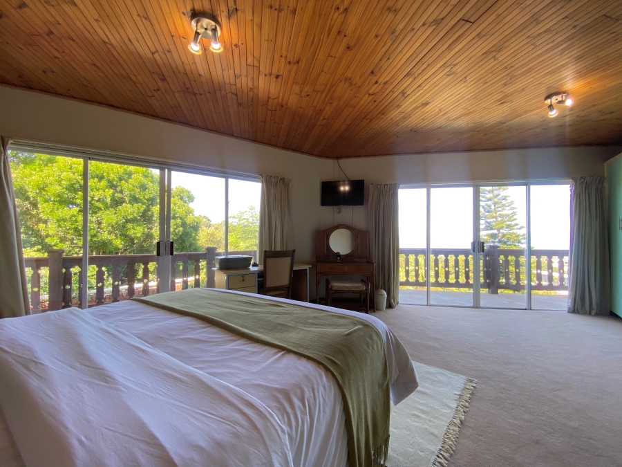 5 Bedroom Property for Sale in Cintsa East Eastern Cape